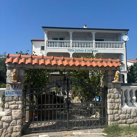 Villa Julian & Juliana Krk Town Exterior foto