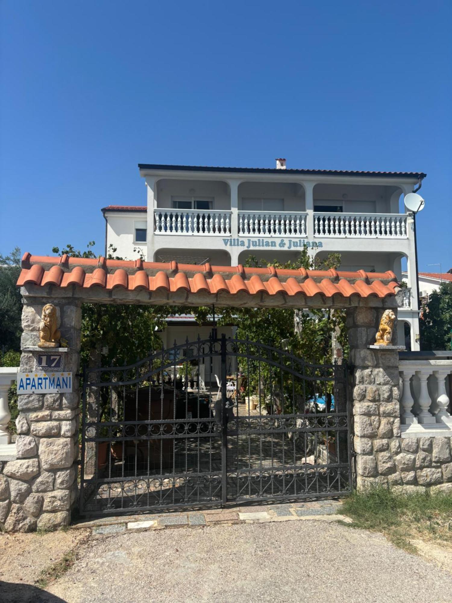 Villa Julian & Juliana Krk Town Exterior foto